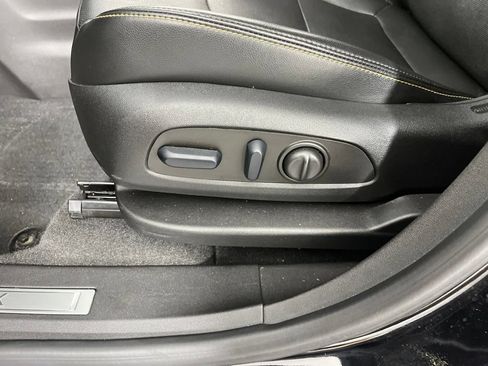 Certified 2023 Chevrolet Equinox Premier AWD/4WD image 26