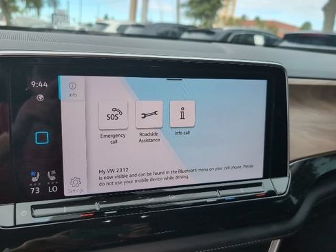 Used 2024 Volkswagen Atlas SE FWD image 14