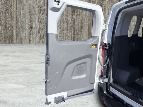 Used 2023 Ford Transit 350 XLT image 60