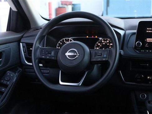 Certified 2023 Nissan Rogue SV image 22