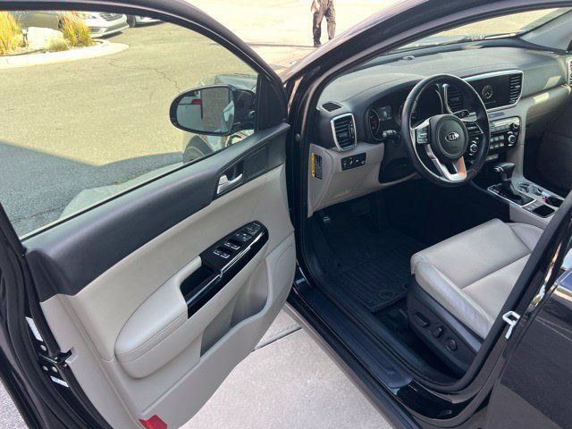 Used 2021 Kia Sportage EX AWD/4WD image 14