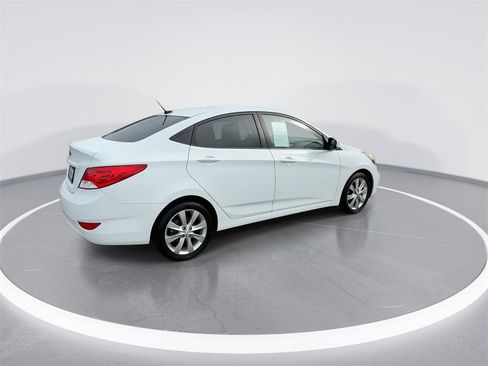 Used 2012 Hyundai Accent GLS w/ Premium Pkg 3 image 15