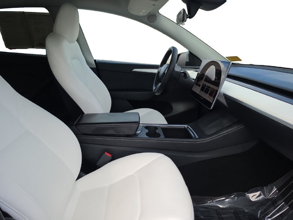 Used 2024 Tesla Model Y Long Range AWD/4WD image 15