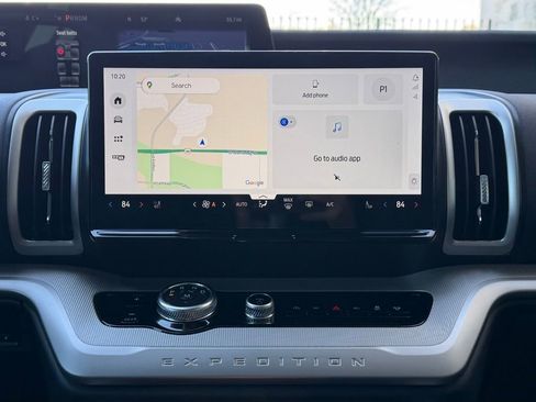 New 2025 Ford Expedition Active image 41