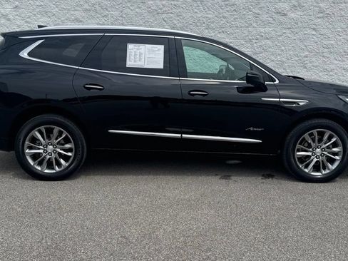 Used 2022 Buick Enclave Avenir w/ Avenir Technology Package AWD/4WD image 2