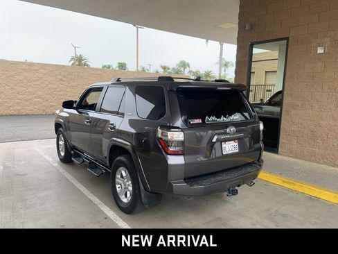 Used 2019 Toyota 4Runner SR5 Premium image 5
