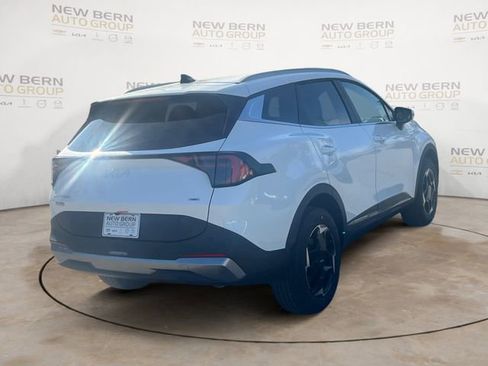 New 2026 Kia Sportage EX AWD/4WD image 5