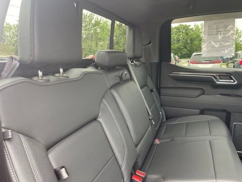 Used 2023 Chevrolet Silverado 1500 LTZ w/ LTZ Convenience Package II AWD/4WD image 39