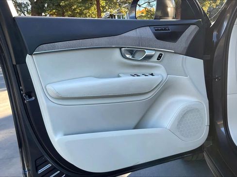 Used 2024 Volvo XC90 T8 Plus image 26