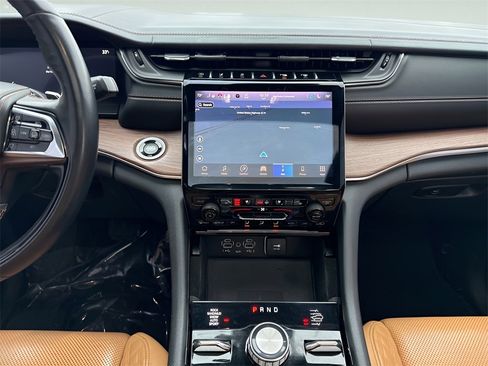 Used 2022 Jeep Grand Cherokee L Summit w/ Advanced Protech Group IV image 15