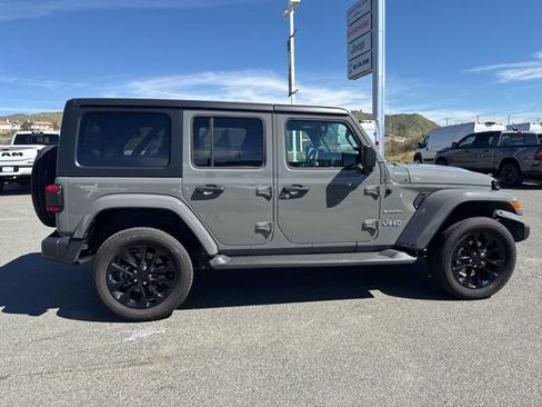 Used 2023 Jeep Wrangler Unlimited Sahara w/ Cold Weather Group image 14