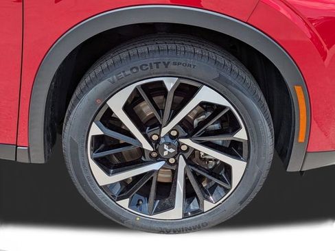 Used 2023 Mitsubishi Outlander SE AWD/4WD image 11