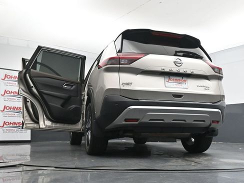 Used 2021 Nissan Rogue Platinum AWD/4WD image 44