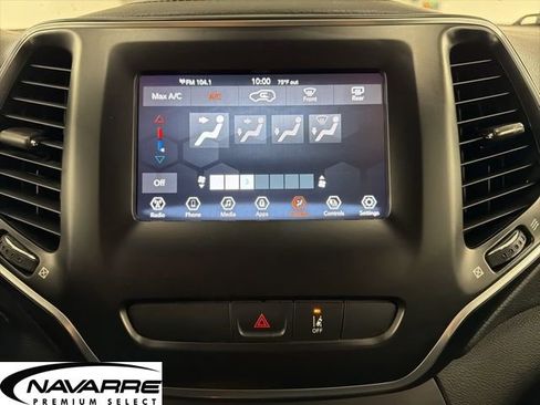 Used 2021 Jeep Cherokee Latitude image 23