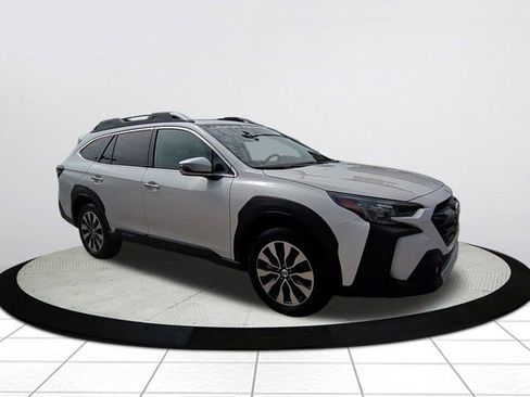 Used 2023 Subaru Outback Touring AWD/4WD image 1
