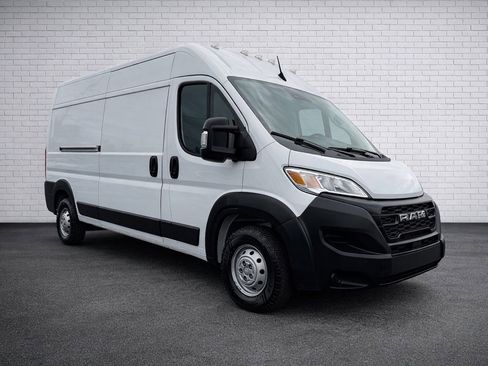 Used 2023 RAM ProMaster 2500 image 3