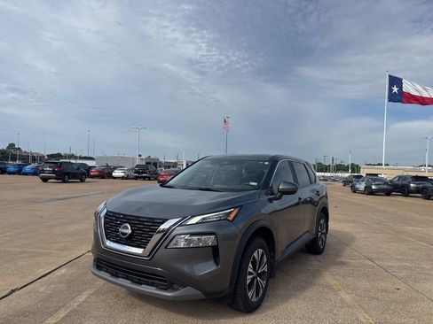 Certified 2023 Nissan Rogue SV FWD image 7