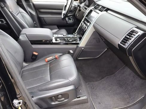 Used 2019 Land Rover Discovery HSE AWD/4WD image 18