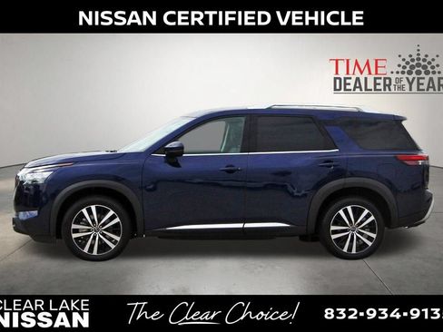 Certified 2025 Nissan Pathfinder Platinum AWD/4WD image 5
