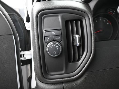 Used 2022 Chevrolet Silverado 1500 Custom RWD image 16
