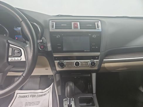 Used 2016 Subaru Outback 2.5i Limited image 18