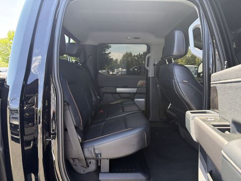 Used 2025 Ford F250 Lariat w/ Black Appearance Package AWD/4WD image 31