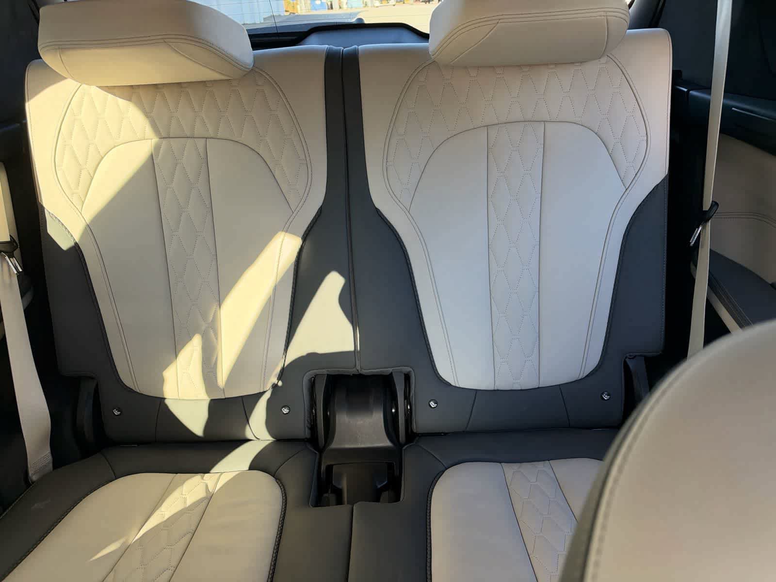 Used 2024 BMW X7 M60i w/ Executive Package AWD/4WD image 9