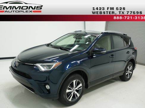 Used 2018 Toyota RAV4 XLE w/ Plus Extra Value Package FWD image 1
