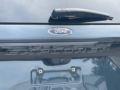 Certified 2022 Ford Explorer ST w/ Equipment Group 401A AWD/4WD image 17