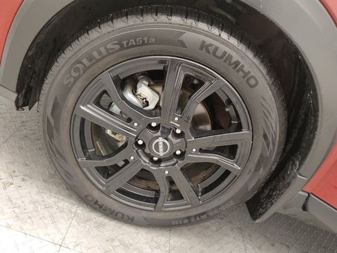 Used 2022 Nissan Kicks SR w/ Interior Electronics Package FWD image 31