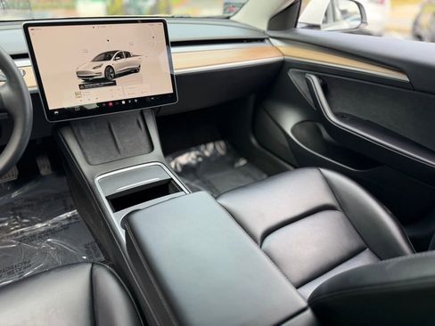 Used 2023 Tesla Model 3 Standard Range image 40