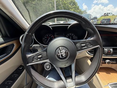 Used 2017 Alfa Romeo Giulia Ti w/ TI Lusso Light Wood Package RWD image 21