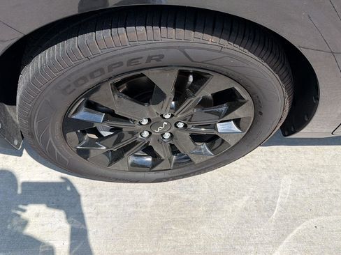 Used 2022 Kia Carnival SX FWD image 9