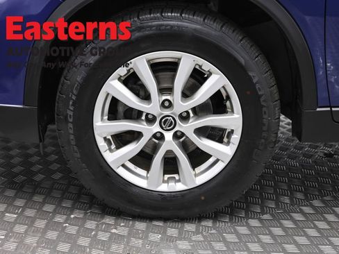 Used 2020 Nissan Rogue SV AWD/4WD image 33