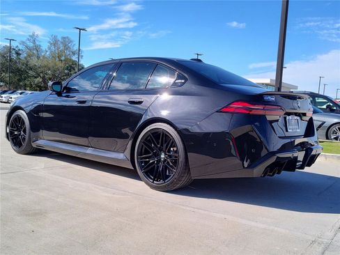 Certified 2025 BMW M5 w/ Carbon Package image 4