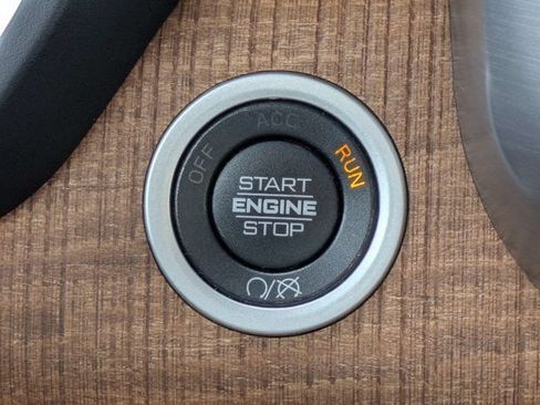 Used 2022 RAM 2500 Limited AWD/4WD image 29