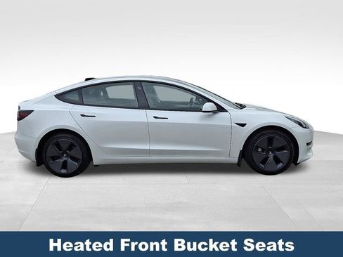 Used 2023 Tesla Model 3 Standard Range RWD image 9