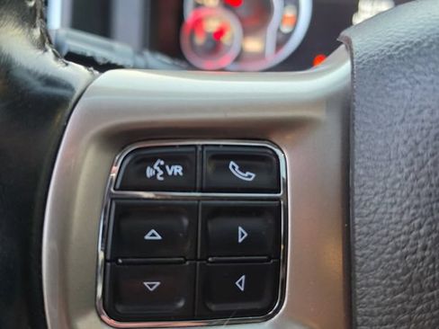 Used 2018 RAM 1500 Laramie w/ Convenience Group AWD/4WD image 11