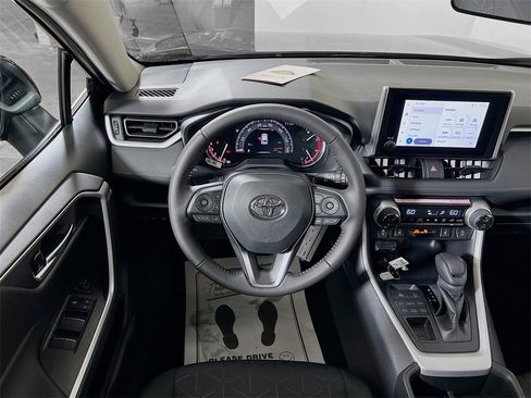 Certified 2025 Toyota RAV4 XLE image 21