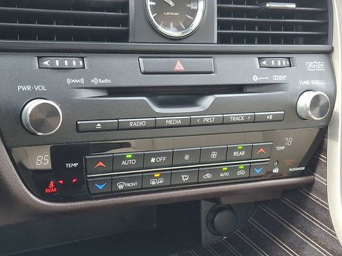 Used 2018 Lexus RX 450hL Luxury w/ Accessory Package image 15