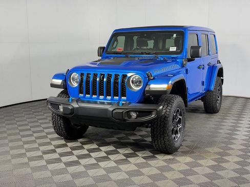 Used 2023 Jeep Wrangler Unlimited Rubicon 4xe w/ Safety Group AWD/4WD image 3