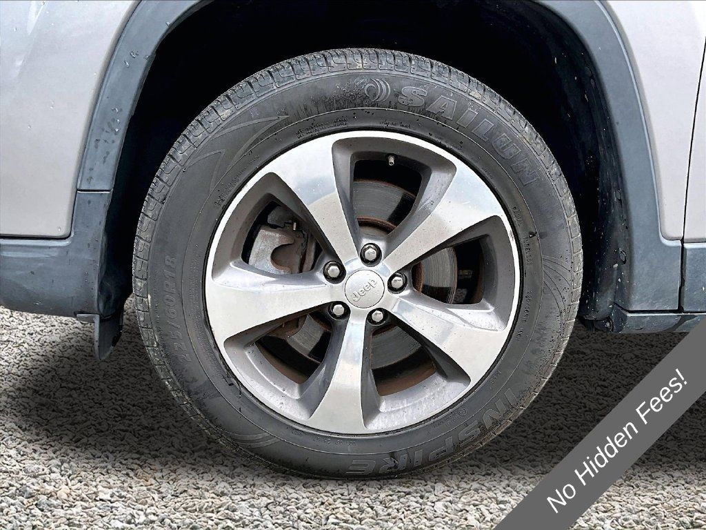 Used 2020 Jeep Cherokee Limited AWD/4WD image 8