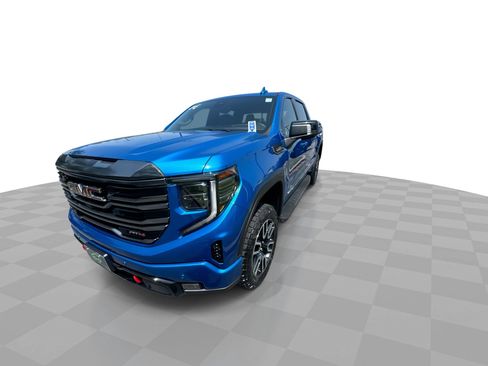 Used 2024 GMC Sierra 1500 AT4 w/ Technology Package AWD/4WD image 4