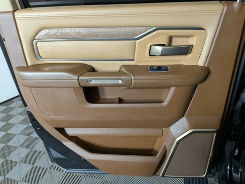 Used 2022 RAM 2500 Limited image 32