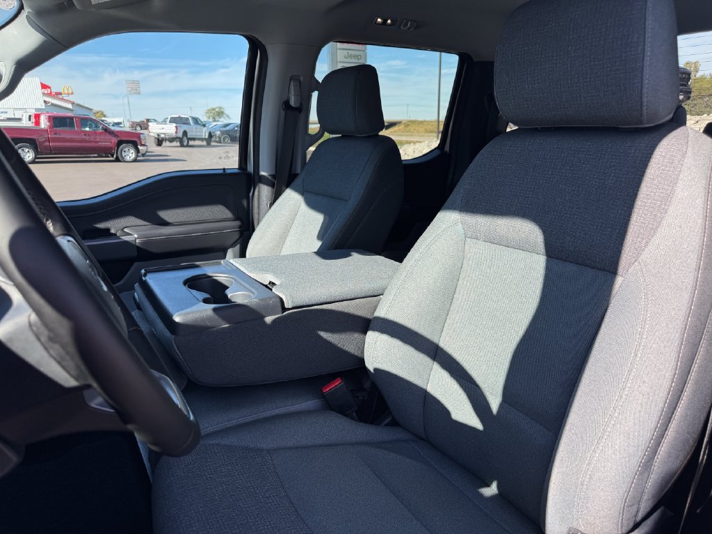 Used 2025 Ford F150 XLT w/ Equipment Group 301A Standard AWD/4WD image 23