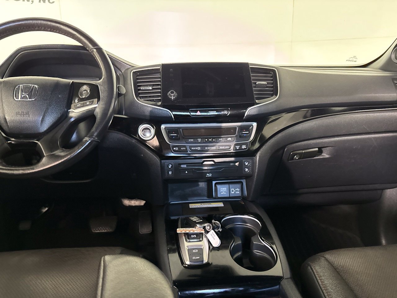 Used 2020 Honda Pilot Black Edition image 27