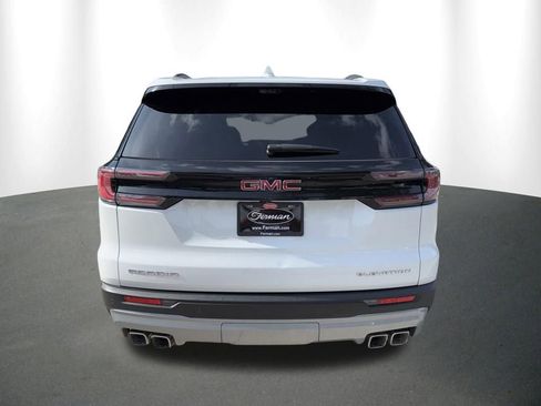 Used 2026 GMC Acadia Elevation w/ Elevation Premium Package FWD image 15