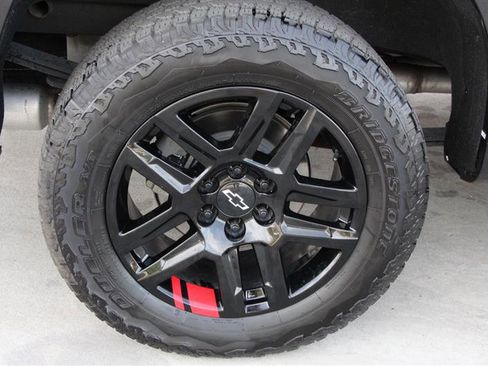 Used 2021 Chevrolet Silverado 1500 RST w/ Redline Edition AWD/4WD image 30