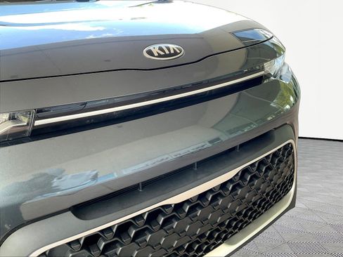 Used 2020 Kia Soul S FWD image 29