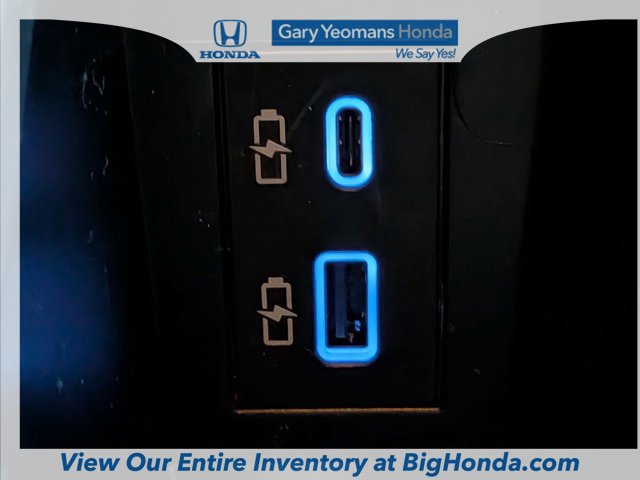 Used 2021 Toyota Sienna XLE FWD image 30